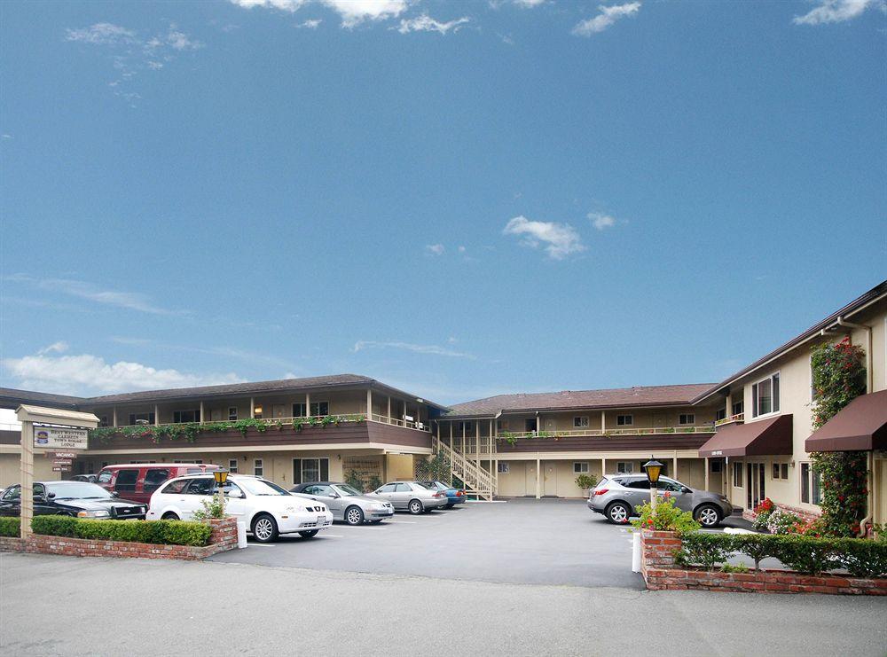 Best Western Carmel'S Town House Lodge Екстериор снимка