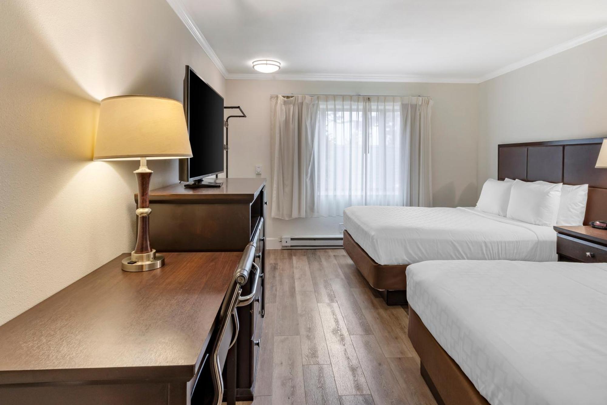 Best Western Carmel'S Town House Lodge Екстериор снимка