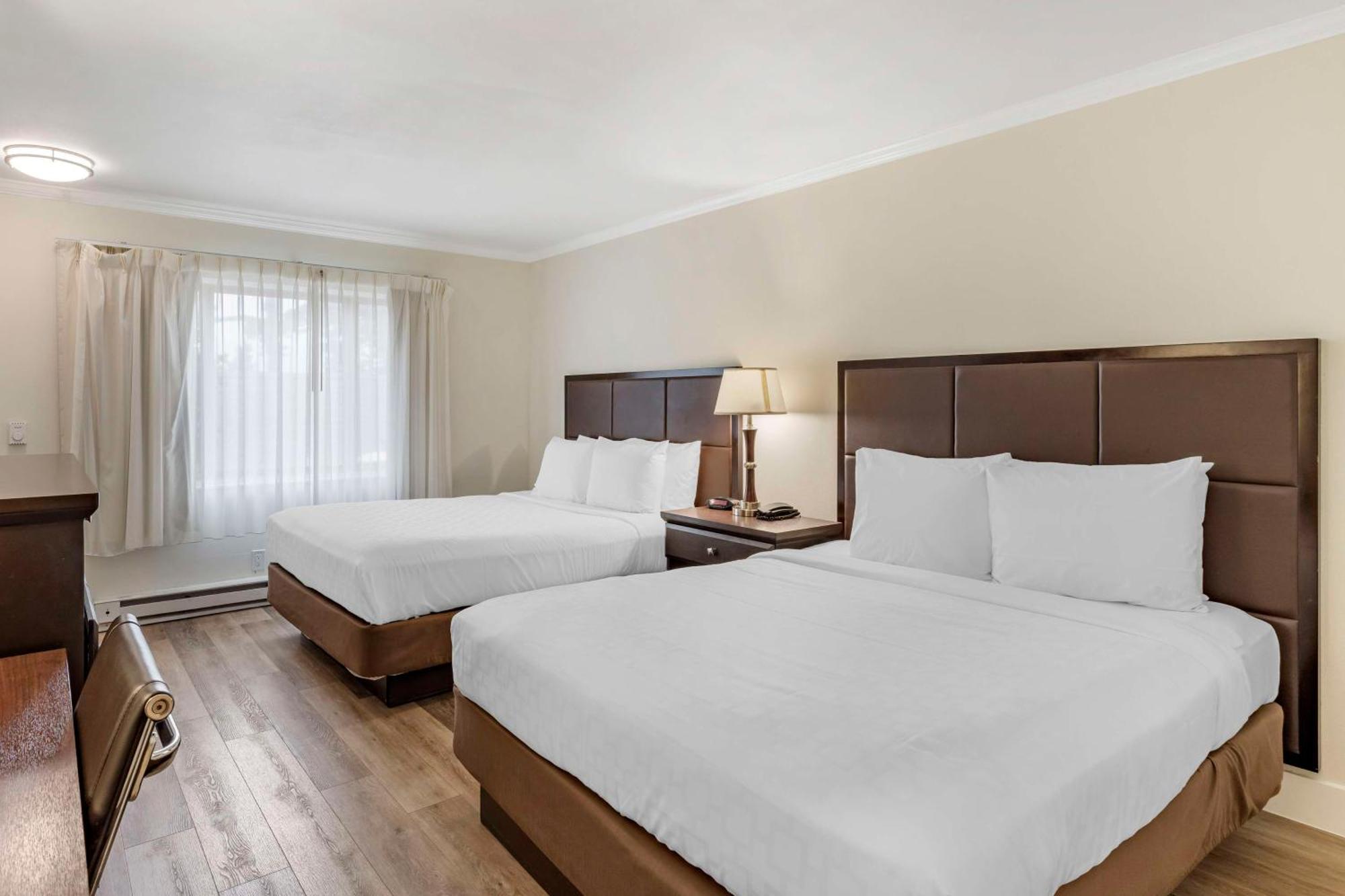 Best Western Carmel'S Town House Lodge Екстериор снимка